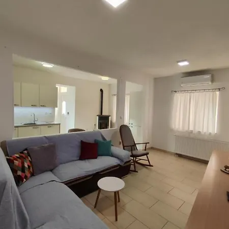 House Emma Vikendica