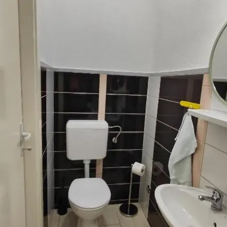 House Emma Vikendica *